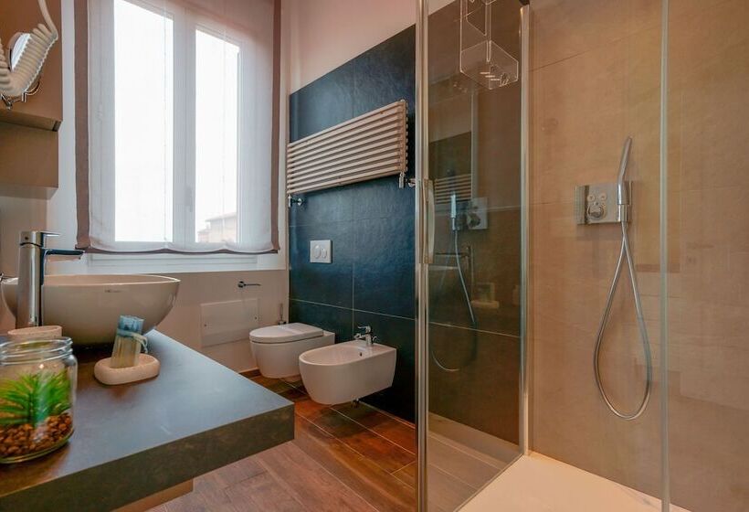 آپارتمان لوکس 1 خوابه, Attico Di Via D'azeglio