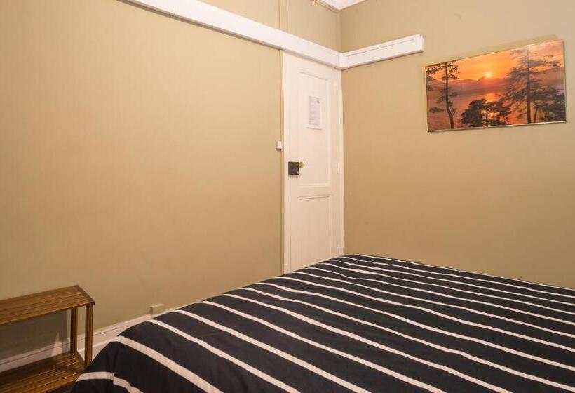 Номер Стандарт Совместная Ванная, Hostel Seven Hills