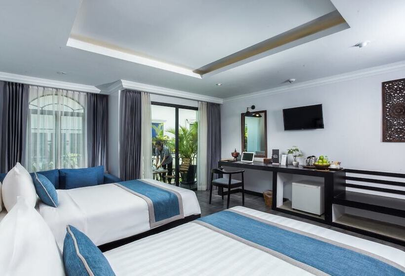 اتاق لوکس خانوادگی, People By The Community