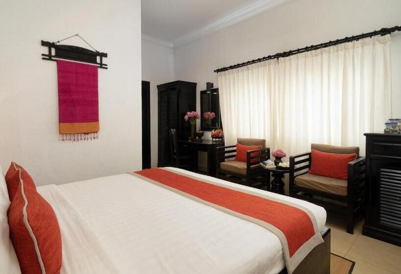 اتاق استاندارد با تخت بزرگ, People By The Community