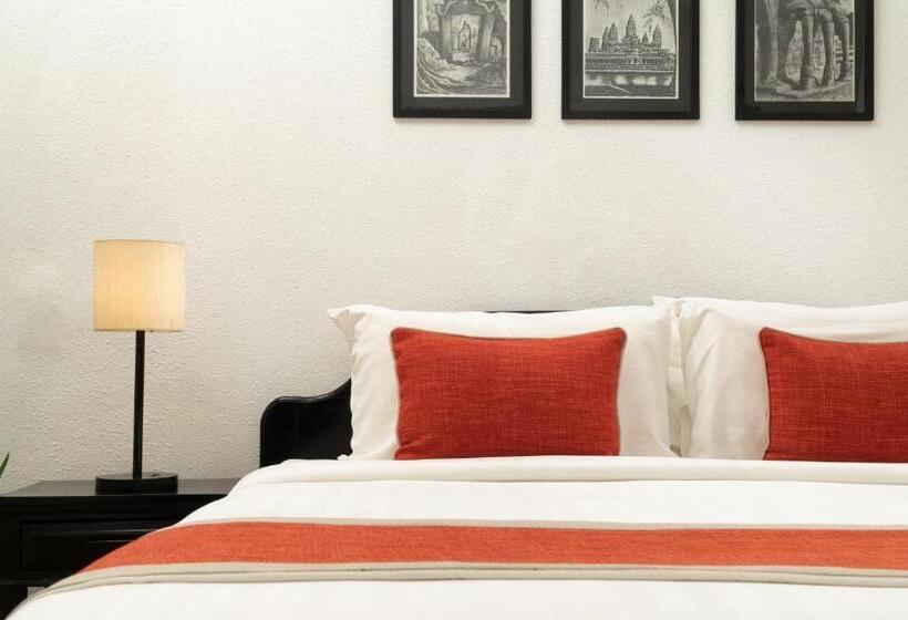 اتاق خانوادگی, People By The Community