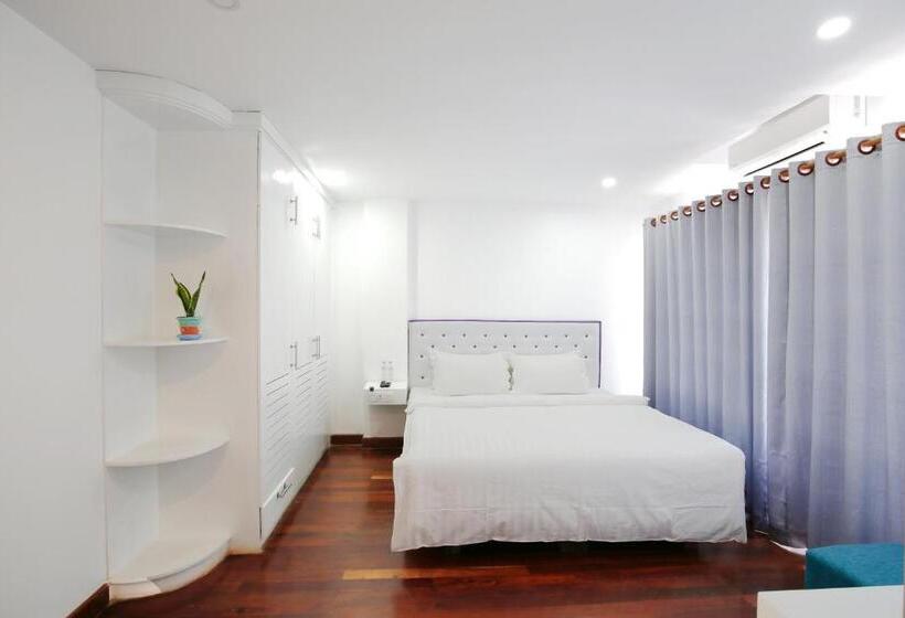 سوئیت 2 خوابه, Zita Angkor