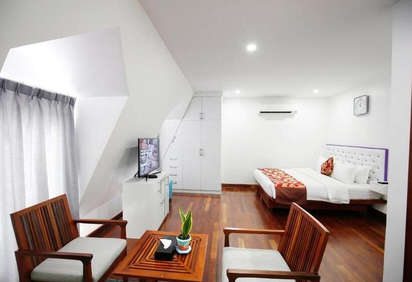 سوئیت 2 خوابه, Zita Angkor