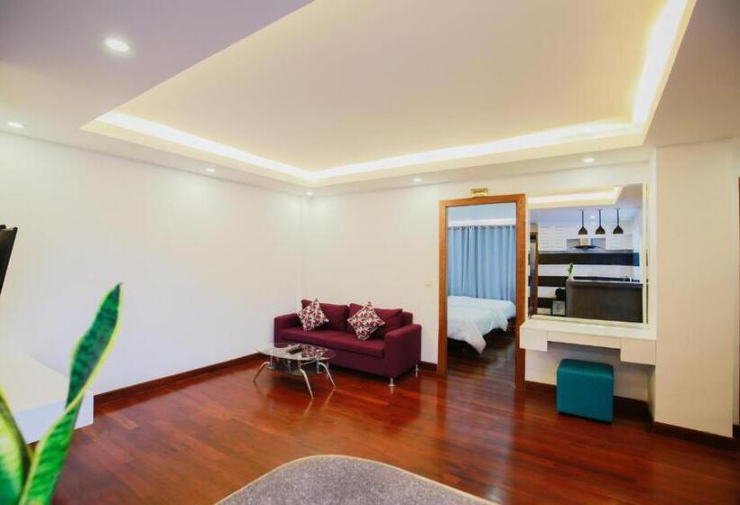 سوئیت 2 خوابه, Zita Angkor