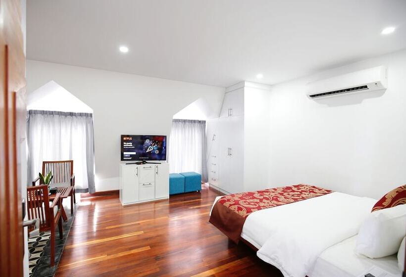 سوئیت 2 خوابه, Zita Angkor