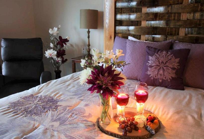 Люкс Deluxe Кровать Кинг, Bella Collina Bed & Breakfast