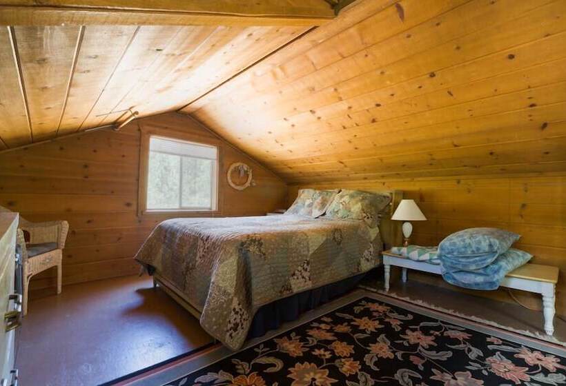 جناح, Crown King Cabins Bradshaw