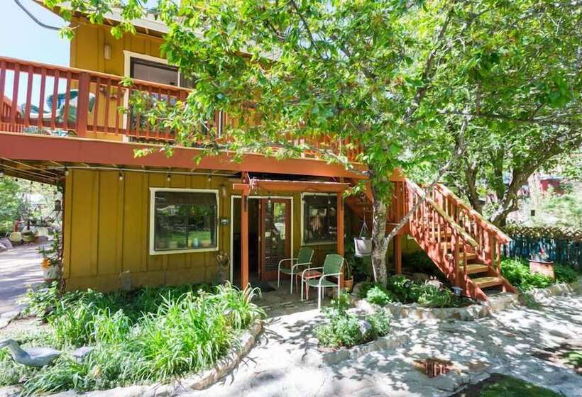 جناح, Crown King Cabins Bradshaw