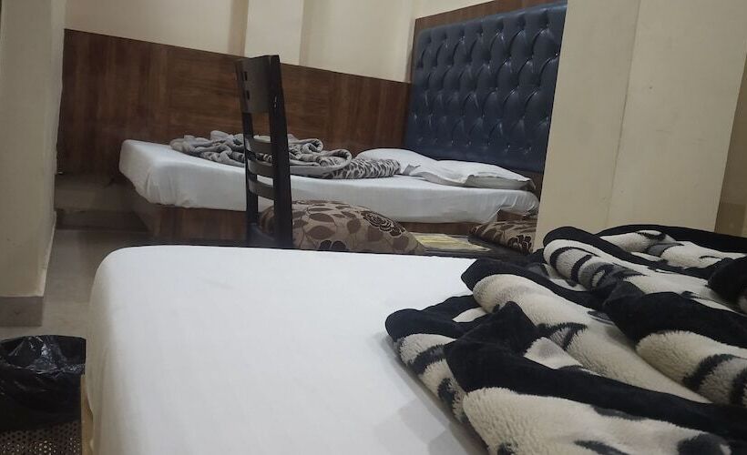 اتاق خانوادگی, Adb Rooms Pk International