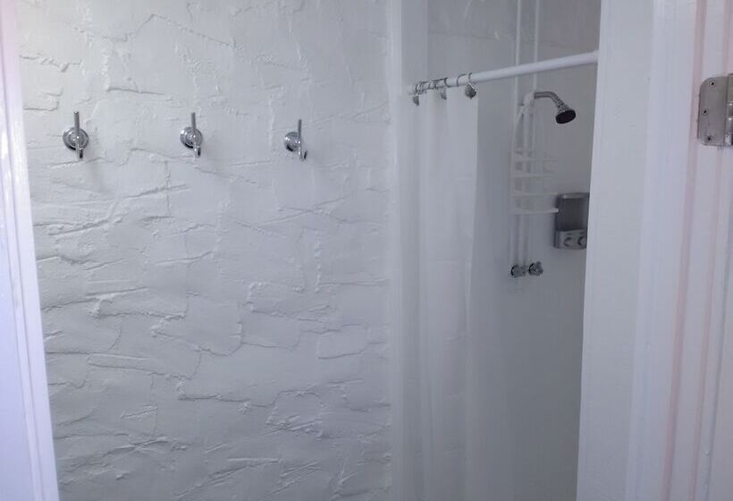 جناح عائلي, Grand Canyon West Hotel Sheps Miners Inn