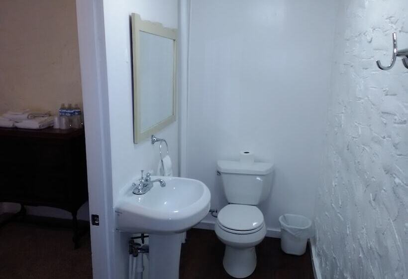 Family Suite, Grand Canyon West Hotel Sheps Miners Inn