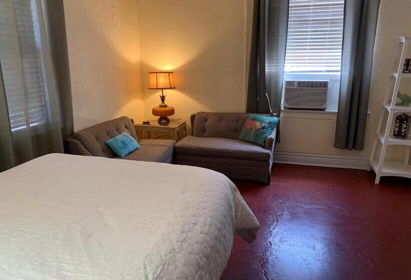 סוויטה, Historic Whiting Hotel Suites