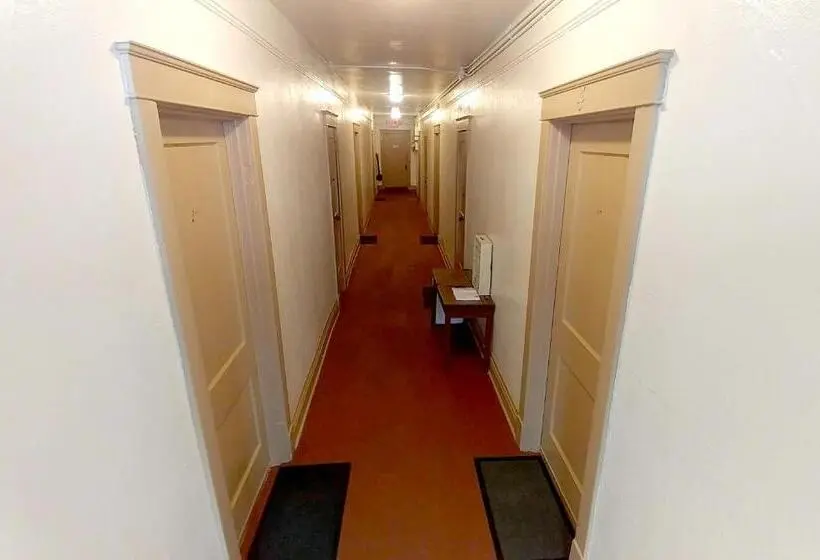デラックススイート, Historic Whiting Hotel Suites