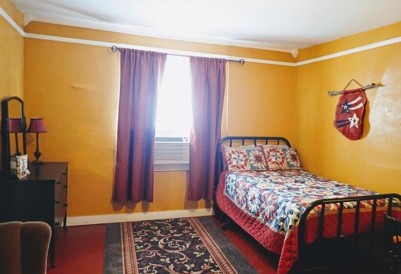 Люкс Повышенной Комфортности, Historic Whiting Hotel Suites