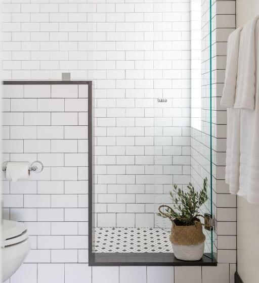 מיטת קינג בסוויטה, Cuyama Buckhorn