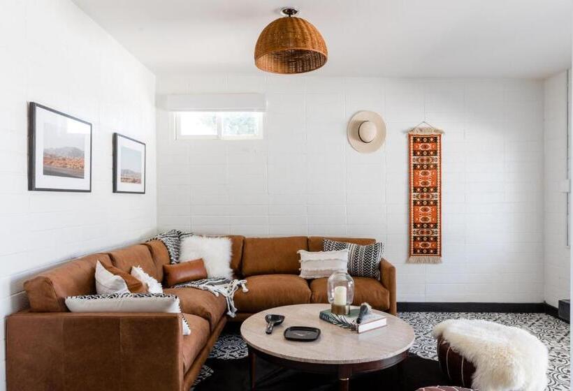 جناح سرير كينج, Cuyama Buckhorn