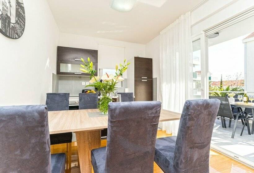 آپارتمان سوپریور 2 خوابه, Summer Breeze Apartments