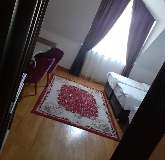 اتاق استاندارد سه نفره, Club Bucovina Resort & Spa