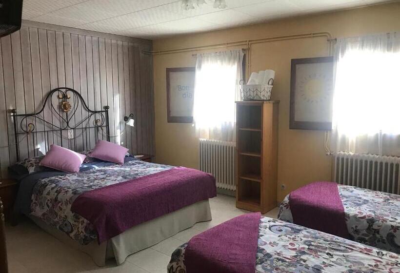 חדר סטנדרט לארבעה, Casa Rural Cal Farragetes