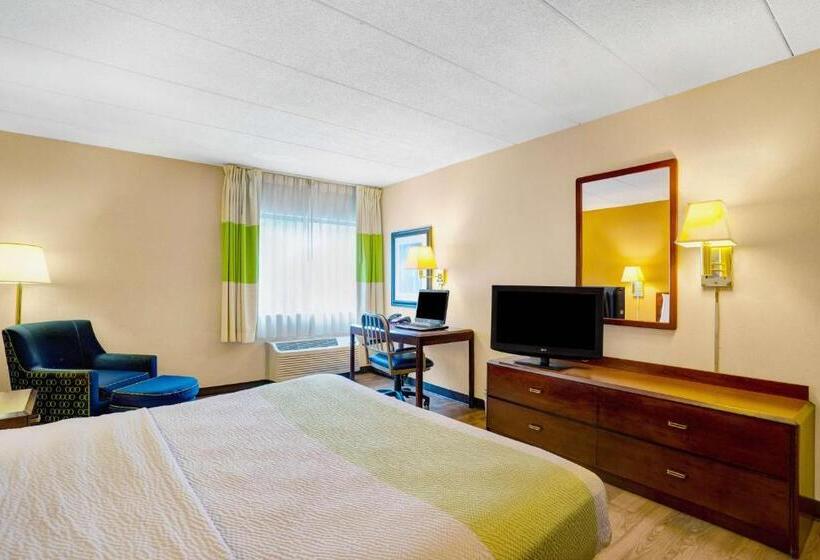 اتاق استاندارد با تخت بزرگ, Motel 6 Milford, Ct