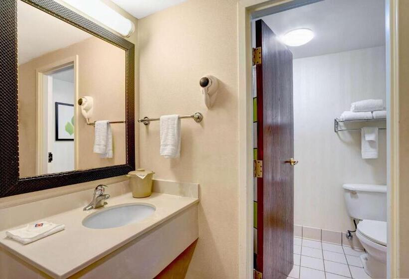 اتاق استاندارد, Motel 6 Milford, Ct