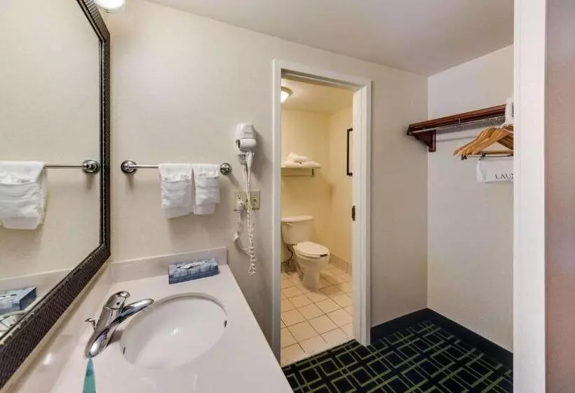 スタンダード４人部屋, Motel 6 Milford, Ct