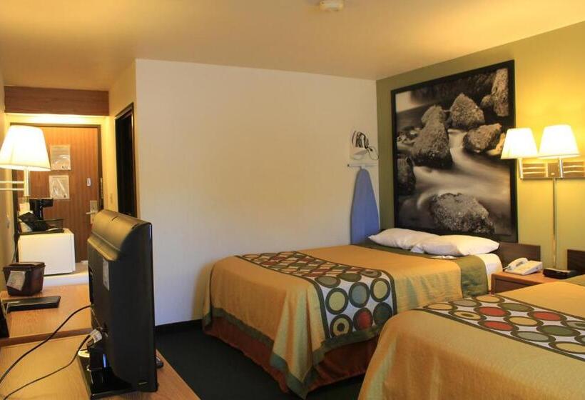 חדר סטנדרט, Super 8 By Wyndham Antigo