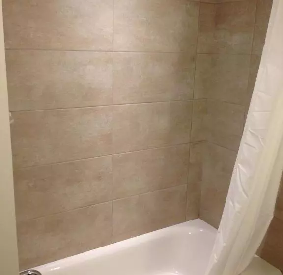 اتاق لوکس, Super 8 By Wyndham Belgrade/bozeman Airport