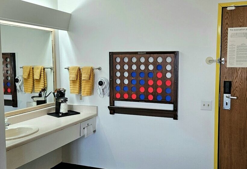 اتاق استاندارد, Super 8 By Wyndham Belgrade/bozeman Airport