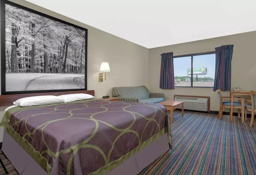 スイート, Super 8 By Wyndham Evansville East