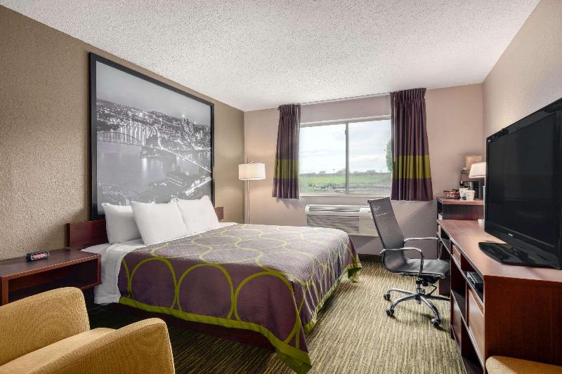 Büyük Çift Kişilik Yataklı Standart Oda, Super 8 By Wyndham Hanover