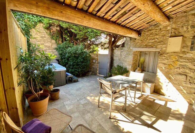 Номер Стандарт Вид на Сад, La Maison Des Vendangeurs Table D Hôtes Le Soir Du Jeudi Au Dimanche Jacuzzi Balnéo Spa Acces