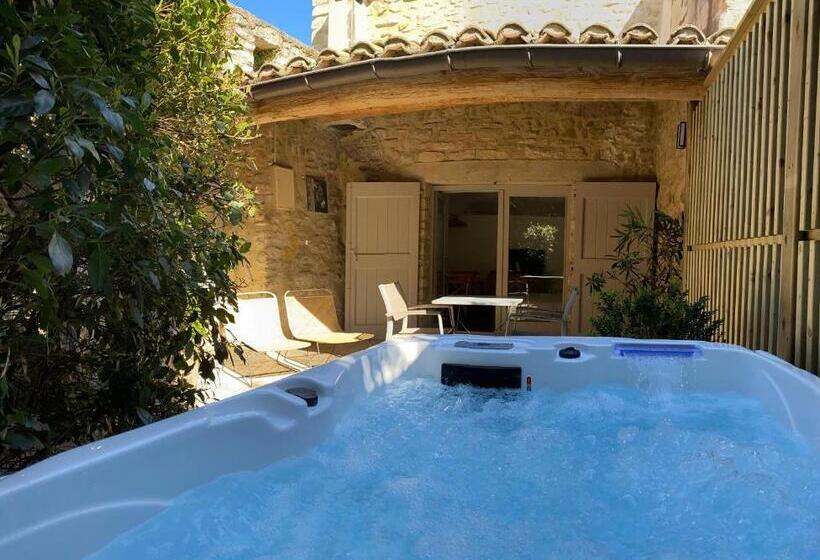 Номер Стандарт Вид на Сад, La Maison Des Vendangeurs Table D Hôtes Le Soir Du Jeudi Au Dimanche Jacuzzi Balnéo Spa Acces