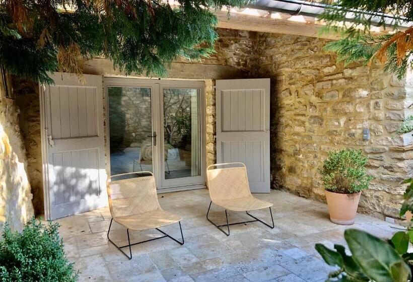 标准房带园景, La Maison Des Vendangeurs   Table D Hôtes Le Soir Du Jeudi Au Dimanche  Jacuzzi   Balnéo Spa   Acces