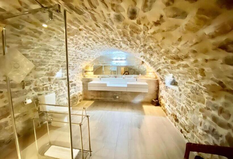 Люкс с гидромассажем, La Maison Des Vendangeurs Table D Hôtes Le Soir Du Jeudi Au Dimanche Jacuzzi Balnéo Spa Acces