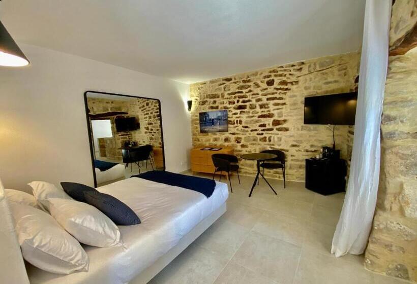 带大床的复式套间, La Maison Des Vendangeurs   Table D Hôtes Le Soir Du Jeudi Au Dimanche  Jacuzzi   Balnéo Spa   Acces