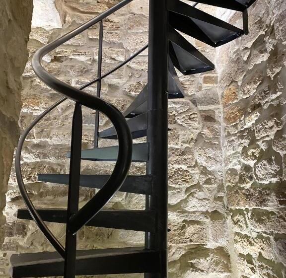 Люкс Deluxe Кровать Кинг, La Maison Des Vendangeurs Table D Hôtes Le Soir Du Jeudi Au Dimanche Jacuzzi Balnéo Spa Acces