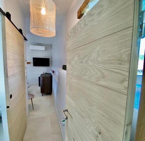 Стандартный Номер Кровать Кинг, La Maison Des Vendangeurs Table D Hôtes Le Soir Du Jeudi Au Dimanche Jacuzzi Balnéo Spa Acces