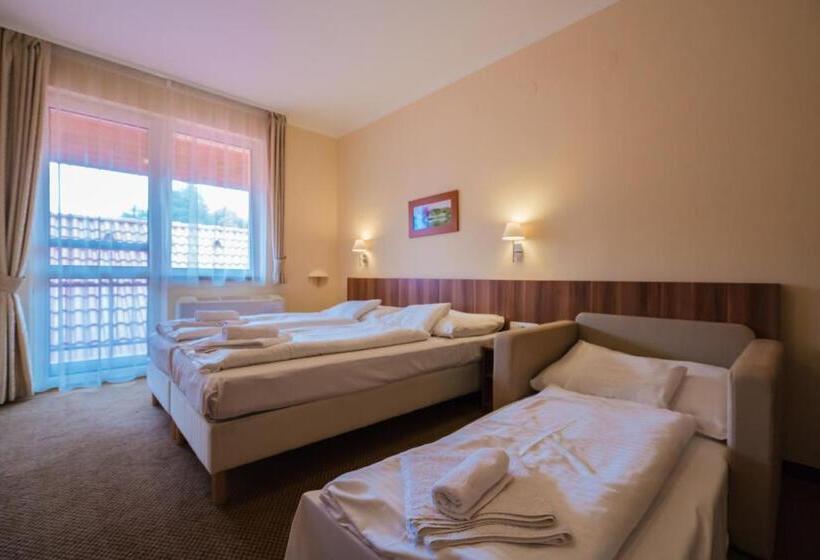 带阳台的三人标准间, Balaton Colors Beach