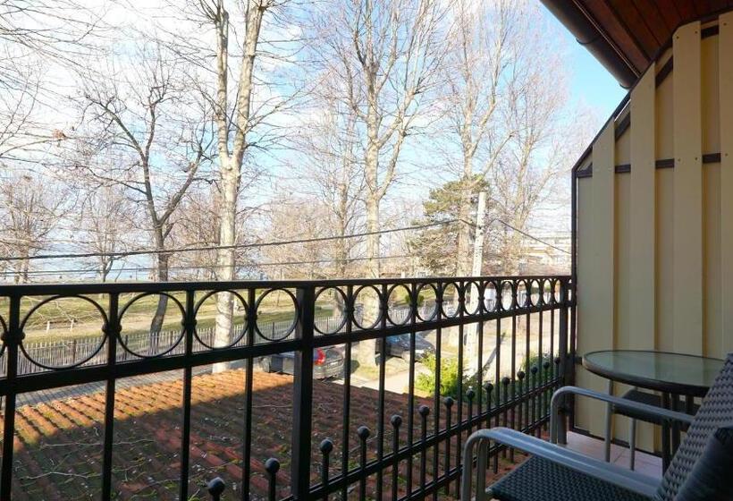 带2个卧室的公寓, Balaton Colors Beach