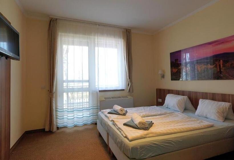 带2个卧室的公寓, Balaton Colors Beach