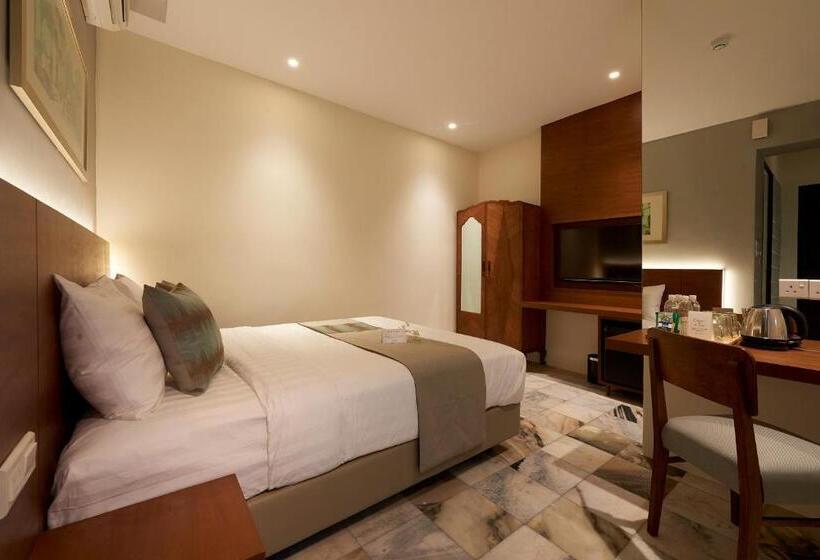 سوئیت کلاسیک, Macalister Terraces