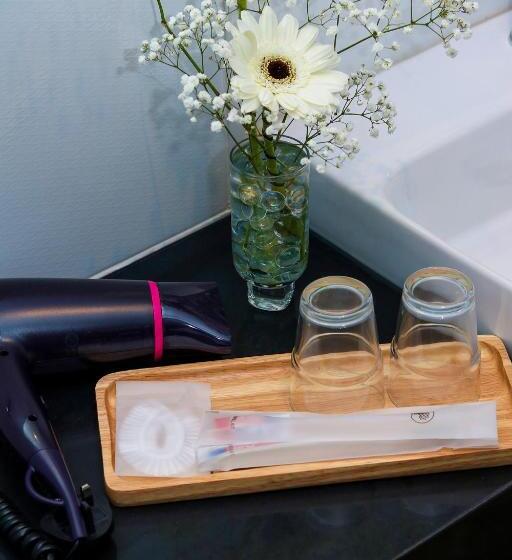 سوییت, Macalister Terraces