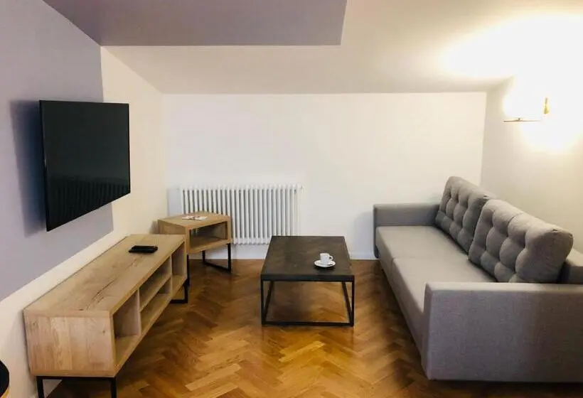 آپارتمان 1 خوابه, Ermine Suites