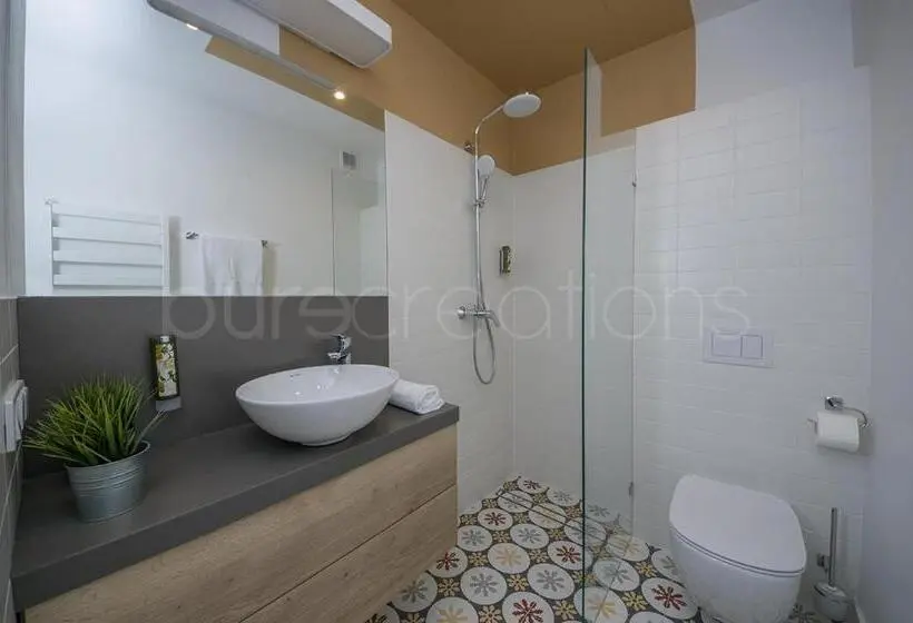 آپارتمان 2 خوابه, Ermine Suites