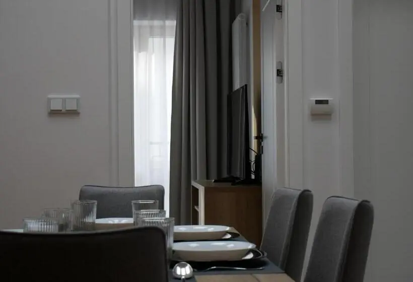 آپارتمان 2 خوابه, Ermine Suites