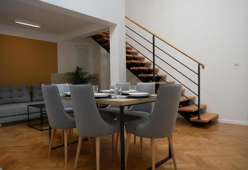 آپارتمان 2 خوابه, Ermine Suites