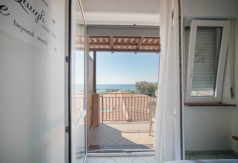 海の見えるコンフォートルーム, Albergo Margherita