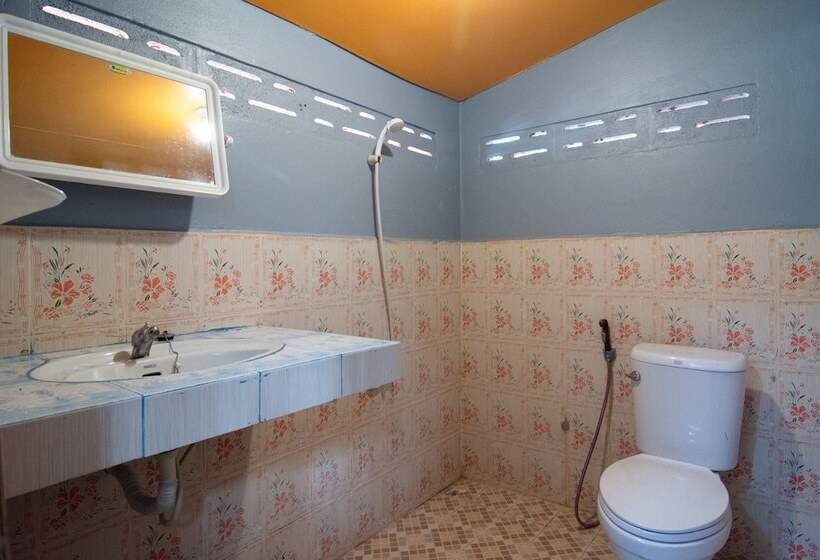 Cama em Quarto Compartilhado, Garfield Resort Pranburi By Oyo Rooms