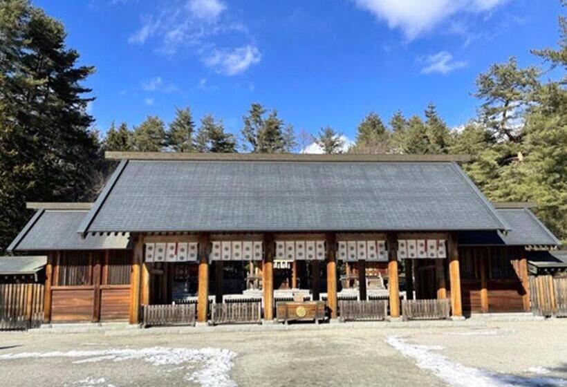 استودیوی استاندارد, Blanche Mori